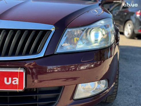 Skoda Octavia 2011 красный - фото 10
