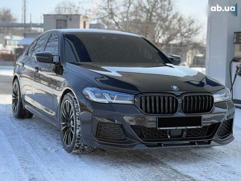 BMW 5 серия 2019 - фото 4