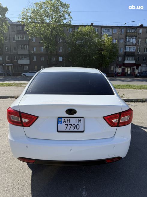 FAW Besturn B30 2019 белый - фото 8