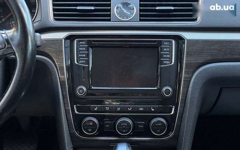 Volkswagen Passat 2015 - фото 18