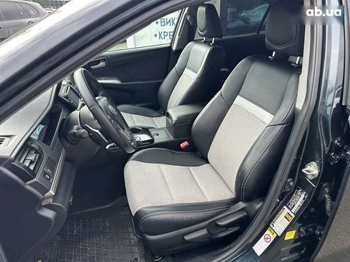 Toyota Camry 2013 - фото 13