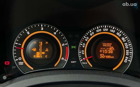 Toyota Auris 2010 - фото 9