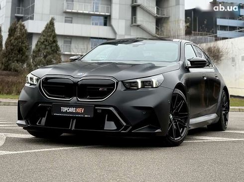 BMW M5 2024 - фото 2
