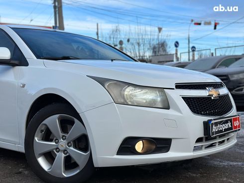 Chevrolet Cruze 2012 белый - фото 11