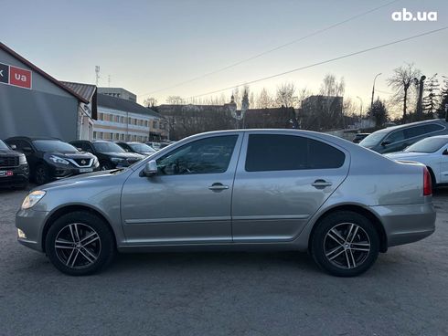 Skoda Octavia 2012 бежевый - фото 13