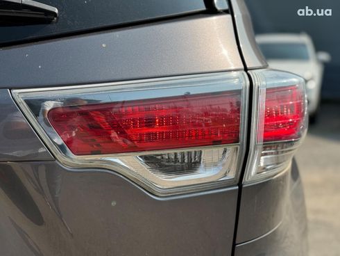 Toyota Highlander 2014 серый - фото 31