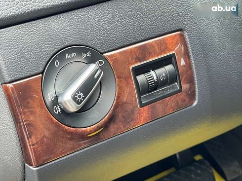 Volkswagen Multivan 2013 - фото 25