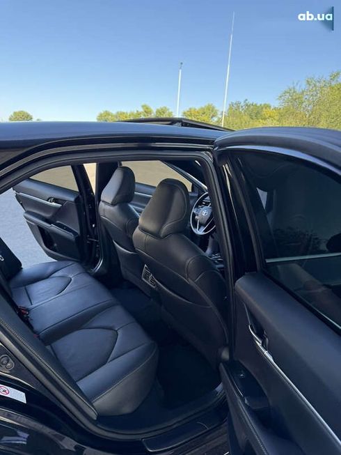 Toyota Camry 2018 - фото 27