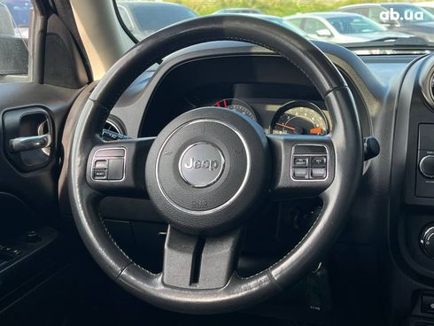 Jeep Patriot 2014 белый - фото 32