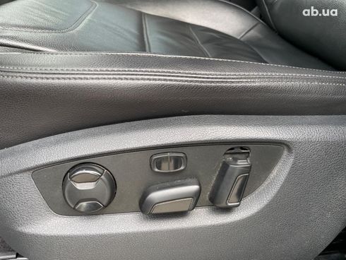 Volkswagen Touareg 2013 черный - фото 25