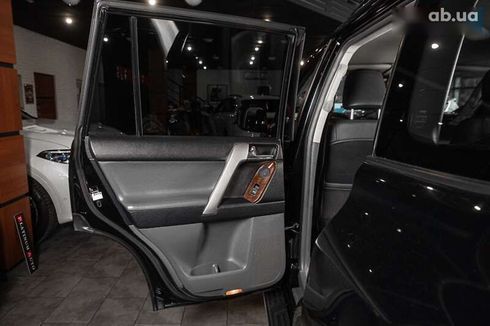 Toyota Land Cruiser Prado 2010 - фото 2