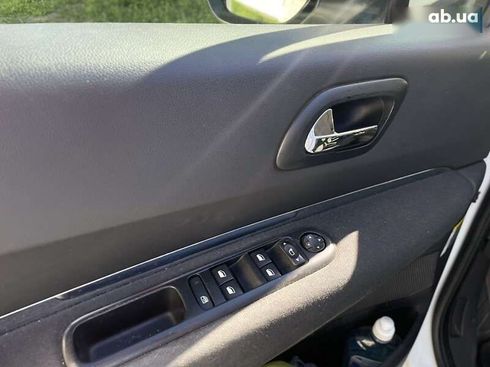 Peugeot 5008 2016 - фото 14