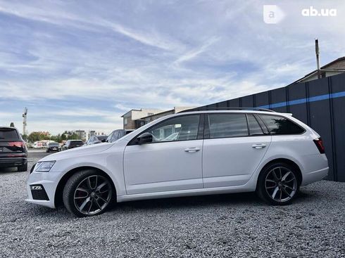 Skoda Octavia 2019 - фото 11