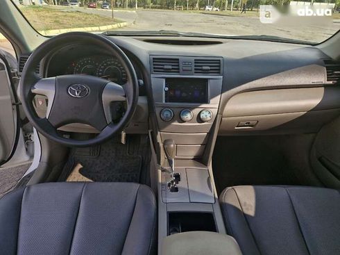 Toyota Camry 2008 - фото 17