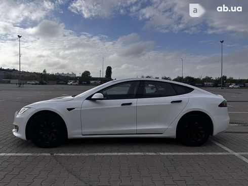 Tesla Model S 2018 - фото 9