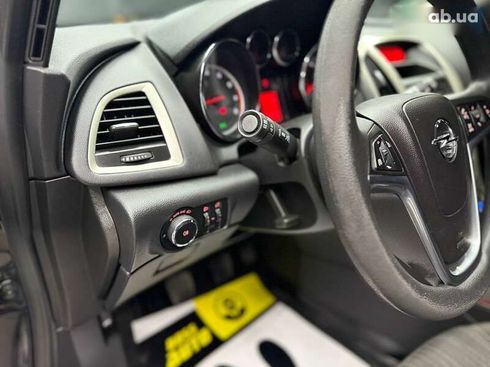 Opel Astra 2010 - фото 19