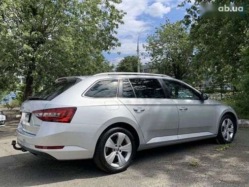 Skoda Superb 2016 - фото 24