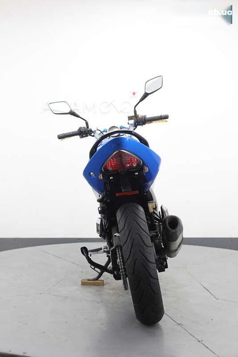 Suzuki GSR 2015 - фото 8