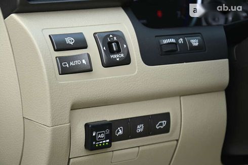 Lexus LX 2010 - фото 29