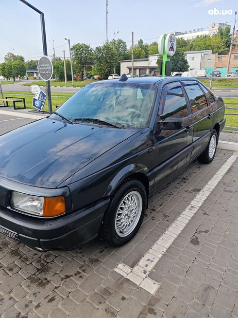 Volkswagen Passat 1991 синий - фото 11