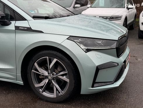 Skoda Enyaq 2023 серый - фото 10