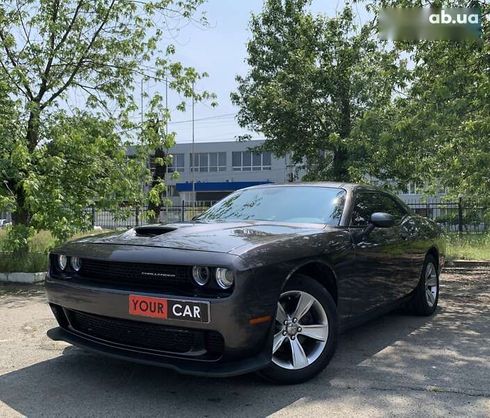 Dodge Challenger 2020 - фото 4