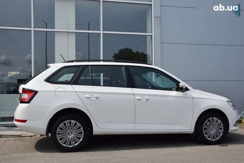 Skoda Fabia 2021 - фото 15