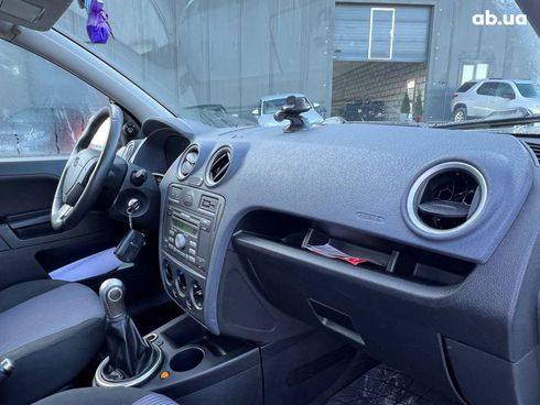 Ford Fusion 2011 белый - фото 32