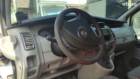 Opel Vivaro 2007 белый - фото 4