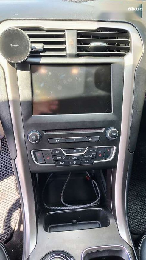 Ford Fusion 2017 - фото 26