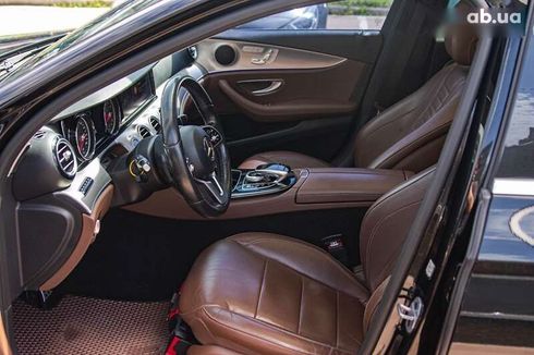 Mercedes-Benz E-Класс 2018 - фото 19