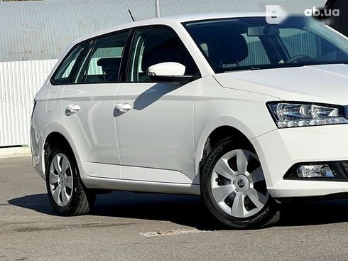 Skoda Fabia 2020 - фото 9