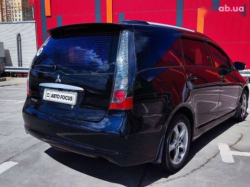 Mitsubishi Grandis 2008 - фото 6
