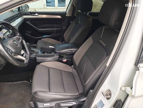 Volkswagen passat alltrack 2020 белый - фото 24