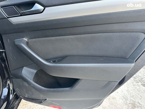 Volkswagen Passat 2018 черный - фото 22