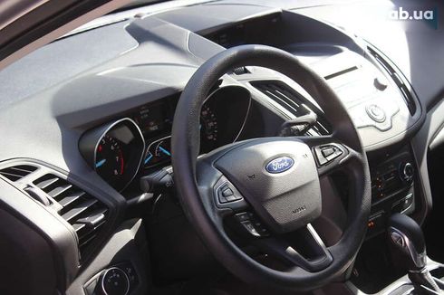 Ford Escape 2018 - фото 19