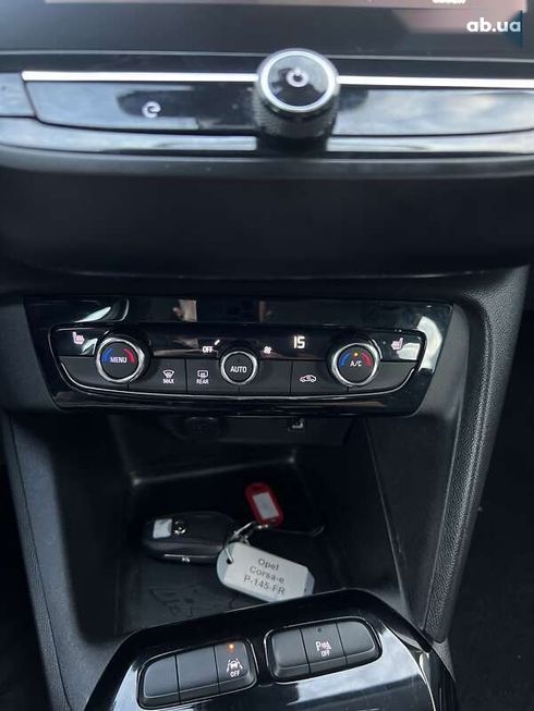Opel Corsa-e 2021 - фото 11