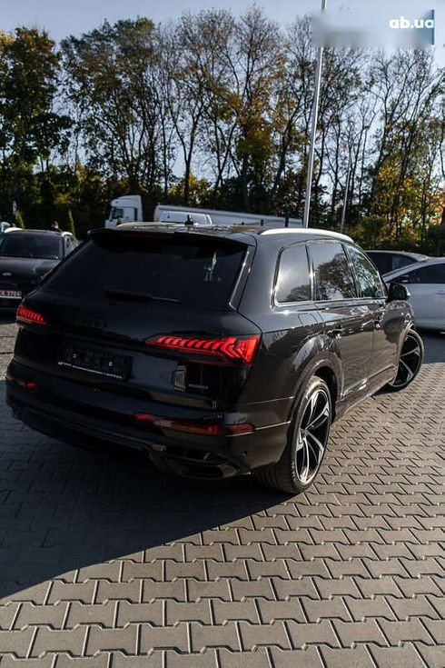 Audi Q7 2020 - фото 6
