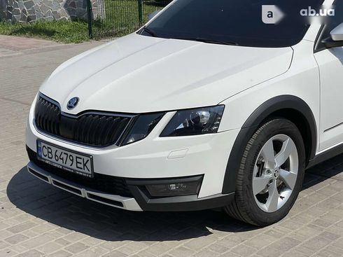 Skoda Octavia 2017 - фото 13