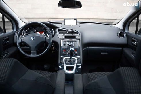 Peugeot 5008 2012 - фото 19