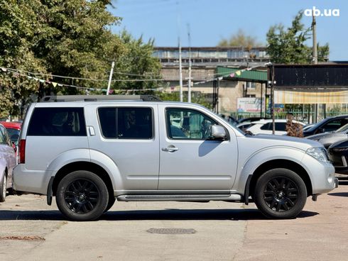 Nissan Pathfinder 2013 серый - фото 2