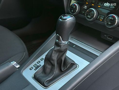 Skoda octavia a7 2019 белый - фото 24