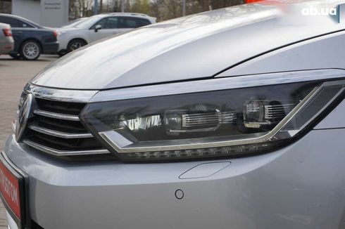 Volkswagen Passat 2018 - фото 12