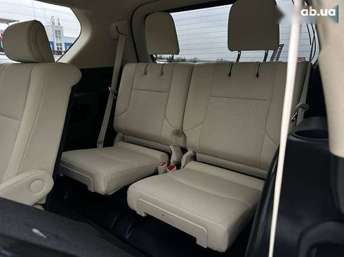 Lexus GX 2020 - фото 19