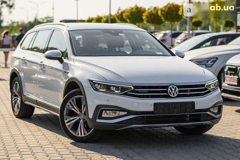 Volkswagen passat alltrack 2019 - фото 5