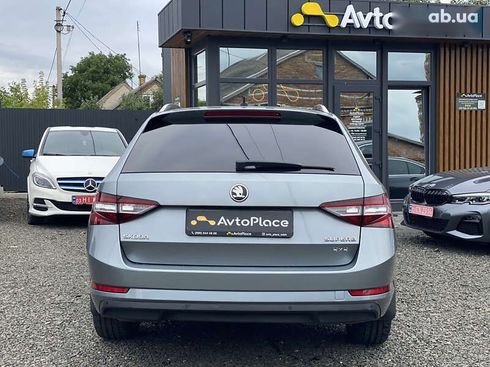 Skoda Superb 2016 - фото 22