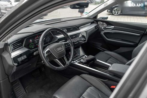 Audi E-Tron 2022 - фото 27