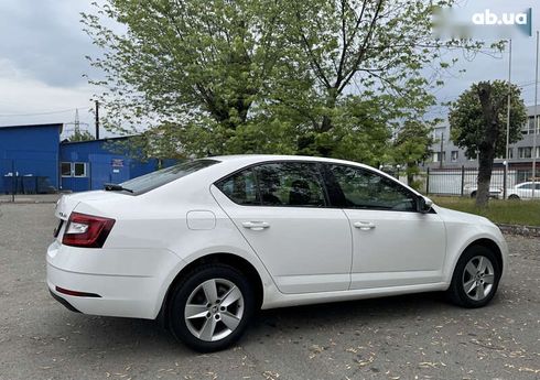 Skoda Octavia 2018 - фото 19
