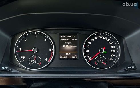 Volkswagen Multivan 2017 - фото 14