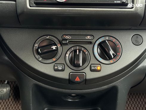 Nissan Note 2008 серый - фото 26